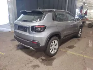 Jeep Avenger Altitude Ice Shz Navi Kamera PDC Leder Bild 3