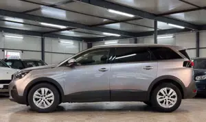 Peugeot 5008 Active Business 7SITZER*APPS*VIR*SPUR*1.H Bild 4