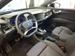 Audi Q4 e-tron 35 S-Line 20 AHK HuD MATRIX NAVI WÄPU Bild 4