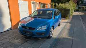 Ford Focus Focus Fließheck  5-Türer 1.6 16V Trend Bild 2
