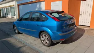 Ford Focus Focus Fließheck  5-Türer 1.6 16V Trend