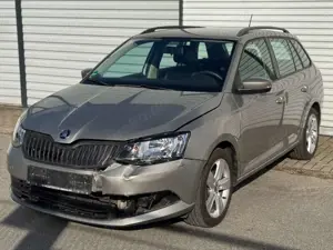 Skoda Fabia 1.0 Combi-1.Hand-Klima-PDC-8fach-Scheckhef