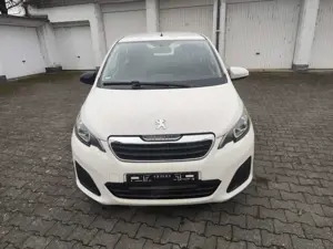 Peugeot 108 4 Türer Klima USB Aux wenig Kilometer sparsam Bild 3