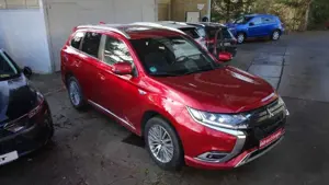 Mitsubishi Outlander PHEV TOP AHK,LED,ACC,Schiebedach,360°Kamera Bild 2
