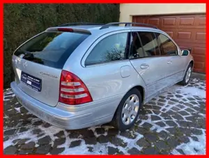 Mercedes-Benz C 200 T Kompr. ELEG. AUT. BI-XENON KLIMAAUT. PDC Bild 3
