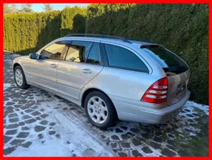 Mercedes-Benz C 200 T Kompr. ELEG. AUT. BI-XENON KLIMAAUT. PDC Bild 4