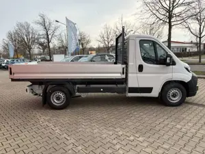 Citroen Jumper Jumper Pritsche 35 Heavy L2 BlueHDi 140 + AHK Bild 4