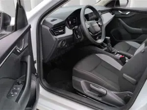 Skoda Kamiq TOUR TSI*DSG AHK Matrix-LED ACC Navi R-Kam Bild 5