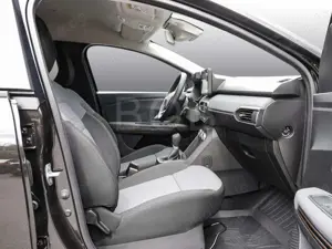 Dacia Jogger Extreme+ HYBRID 140 8-fach bereift NAVI Bild 4