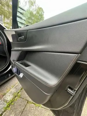 Jaguar XE XE 20d AWD Aut. Portfolio Bild 5