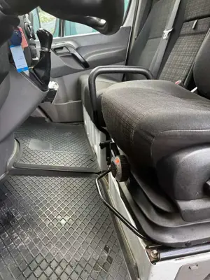 Mercedes-Benz Sprinter 313 CDI (BlueTec) Sprinter 906.635 7G-TRONIC Plus Bild 4