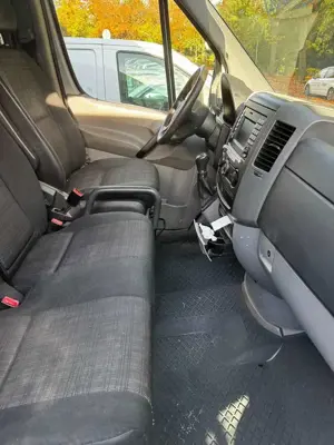 Mercedes-Benz Sprinter 313 CDI (BlueTec) Sprinter 906.635 7G-TRONIC Plus Bild 3