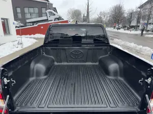 Toyota Hilux 2.8 Mild-Hybrid Double Cab Invincible AHK,Leder Bild 4