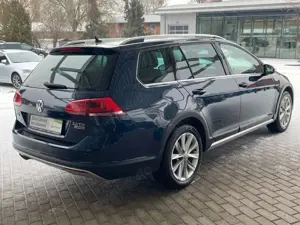 Volkswagen Golf 2.0 TDI 135kW DSG 4MOTION BMT Alltrack Bild 5
