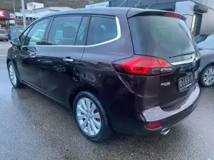 Opel Zafira Tourer 2.0 CDTI Innovation 7-Sitze Navi Xenon Panorama Bild 5