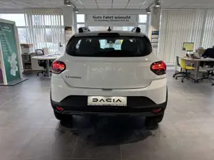 Dacia Sandero Stepway Essential TCe 90 Bild 4