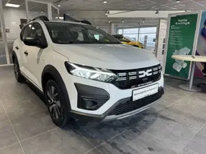 Dacia Sandero Stepway Essential TCe 90 Bild 3