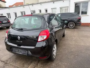 Renault Clio III 1.2, TÜV NEU, Zahnriemen NEU Bild 5