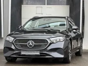 Mercedes-Benz E 200 T Avantgarde LED MBUX Distronic Kamera AHK