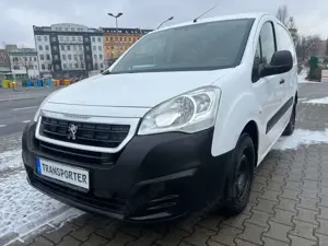 Peugeot Partner L1 Premium,AHK Bild 2