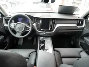 Volvo XC60 B4 AWD Plus Dark Bild 5
