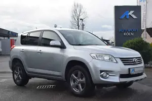Toyota RAV 4 Travel*Navi*Kamera*SHZ*Alcantara*