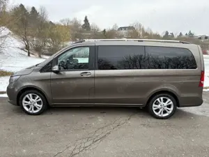 Mercedes-Benz V 250 (BlueTEC) d lang 7G-TRONIC Edition