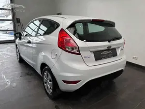 Ford Fiesta 1.5 TD Ambiente BT/AUX/HU:NEU Bild 5