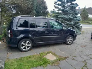 Volkswagen Touran Bild 2