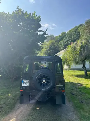 Land Rover Defender Defender 110 TD4, Sportsitze, LED, AHK, Kamera, 7 Sitze Bild 3