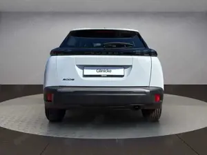 Peugeot 2008 STYLE Benzin 100 Bild 4