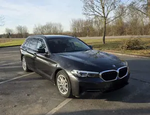 BMW 530 530e xDrive Touring Aut. Luxury Line