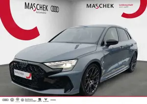 Audi RS3 Sportback SONOS DachSpoiler Schalensitz 280