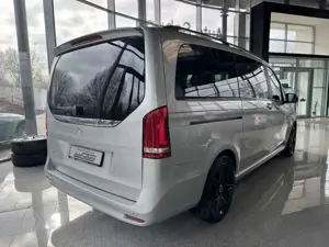 Mercedes-Benz V 300 d AIRMATIC+PANO+AMG+360°+Standheizung Bild 4