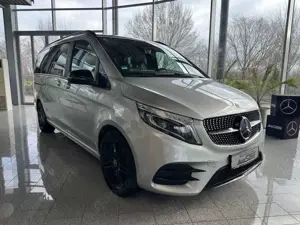 Mercedes-Benz V 300 d AIRMATIC+PANO+AMG+360°+Standheizung Bild 3