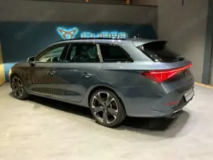 CUPRA Leon SP VZ DSG 4Drive+Matrix LED +Travel Assist Bild 5