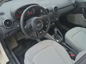 Audi A1 Sportback 1.4 TFSI S-LINE S-TRON XENON KLIMA-AUTO Bild 5