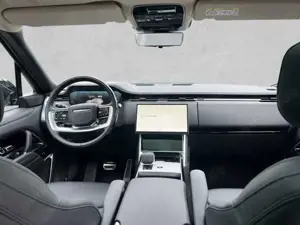 Land Rover Range Rover P550e Benzin Plug-In-Hybrid Hybrid A Park-Assisten Bild 4