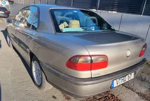 Opel Omega Omega 2.0 16V CD Bild 5