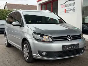 Volkswagen Touran Cup BMT NAVI/SHZ/BT/TEMPO/PDC/7-SITZER