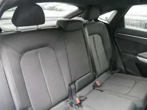 Audi Q3 35 TDI S tronic AHK LED Navi Kamera Bild 4