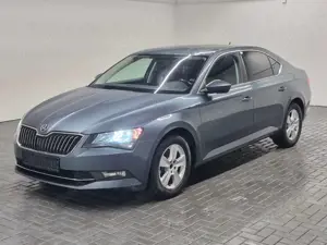 Skoda Superb DAB/SHZ/PDC/AHK/Tempom./16-LM