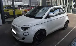 Fiat 500e La Prima | 42kwH | Winter-Paket | CarPlay