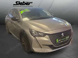 Peugeot 208 e- Allure 11kW Charger**PDC*Sitzheizung* Bild 3