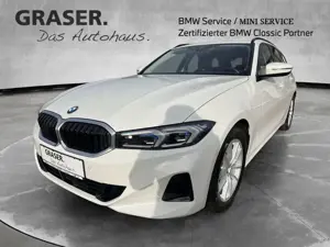 BMW 320 d xDrive Touring Head-Up DAB LED RFK Shz