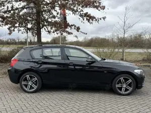 BMW 118 118 d Sport Line Facelift / PDC / Scheckheft Bild 3