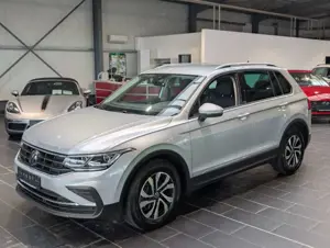 Volkswagen Tiguan 1.5 TSI OPF DSG Life 1.Hand