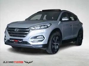 Hyundai TUCSON Premium 4WD **PANO-SHZ-KAMERA-SPUR-LED**