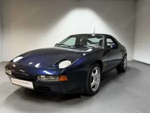 Porsche 928