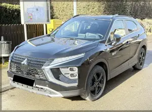 Mitsubishi Eclipse Cross Intro Edition PHEV 4WD HUD 8-fach StHz TOP Bild 2